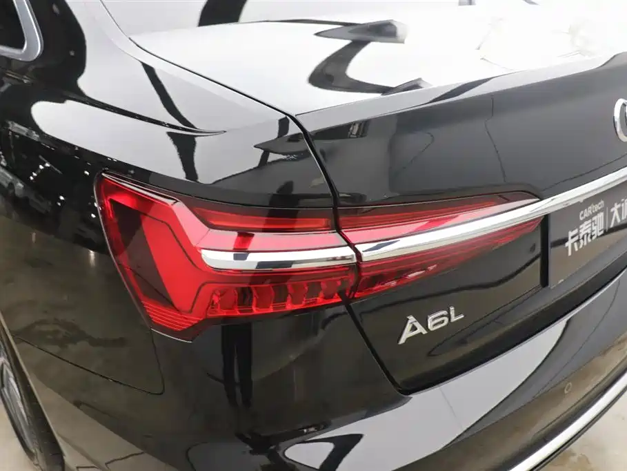Audi A6L 2025 — фото 28