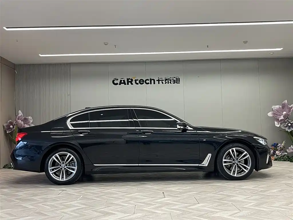 BMW 7 Series 2019 — фото 4