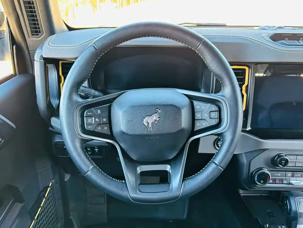 Ford Bronco 2025 — фото 14