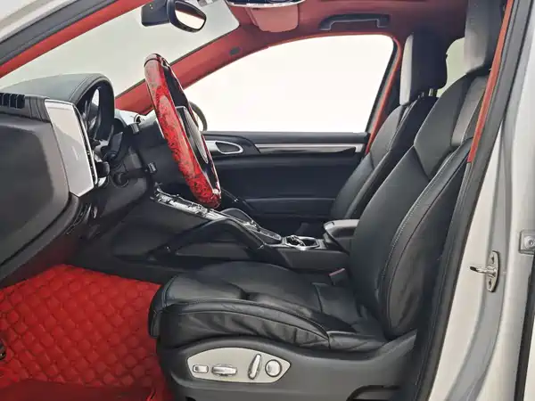 Porsche Cayenne 2011