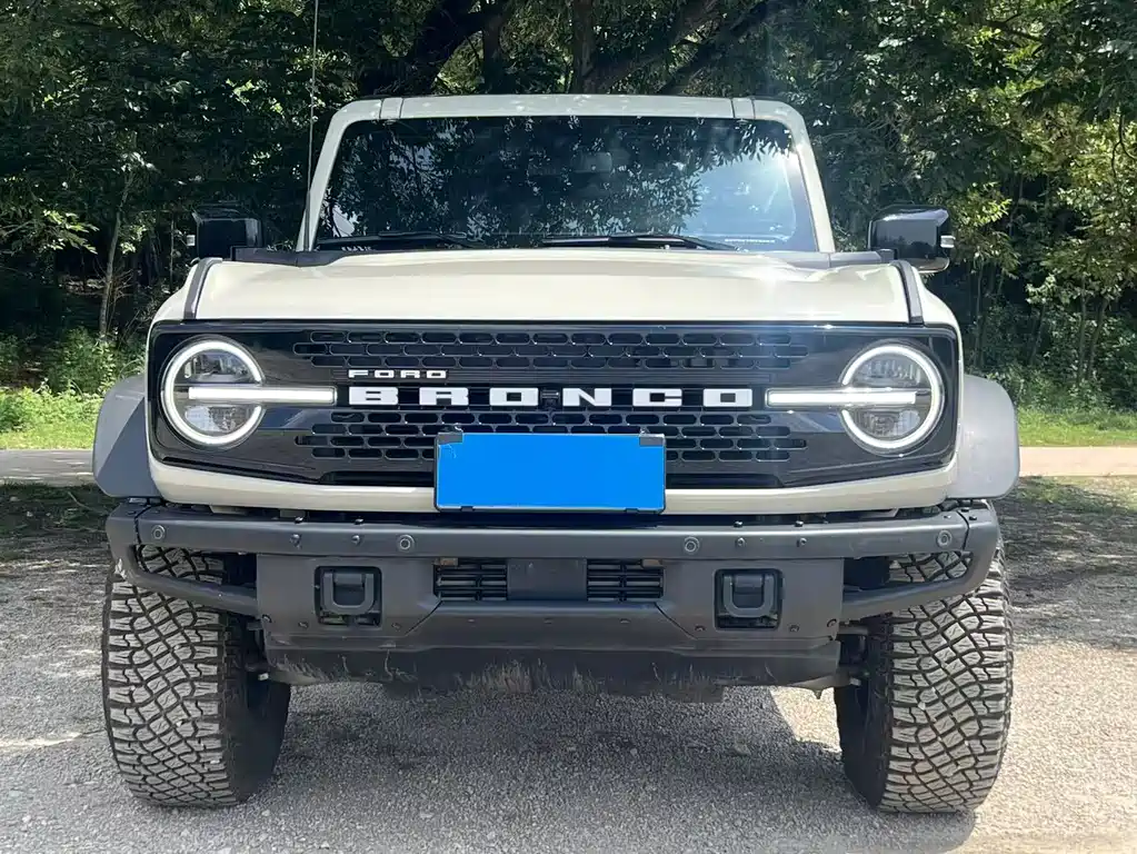 Ford Bronco 2025 — фото 2