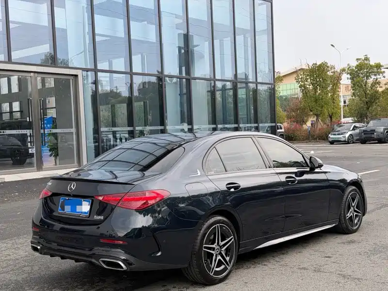 Mercedes-Benz C-Class 2023 — фото 16