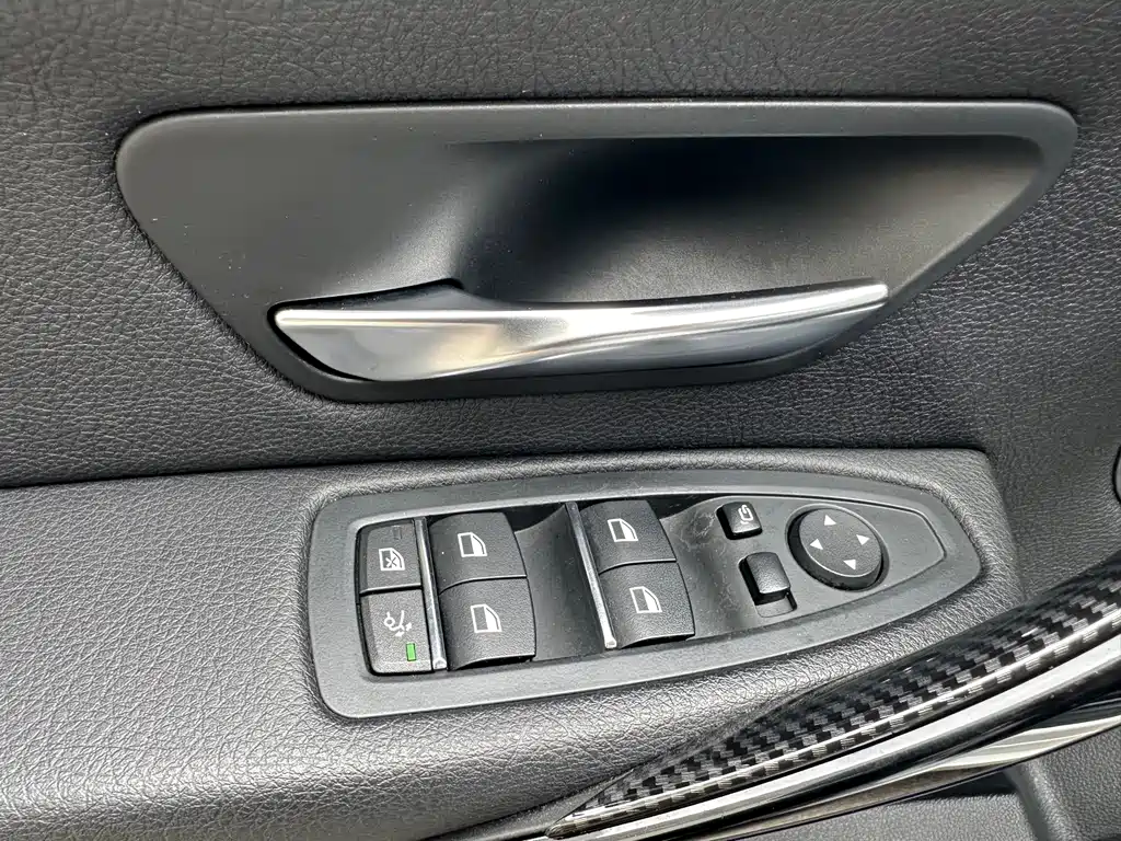 BMW 3 Series GT 2018 — фото 17