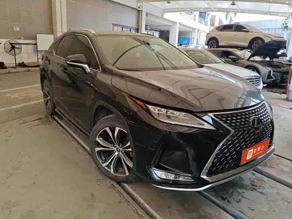Lexus RX 2022