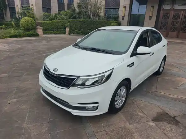Kia K2 2015