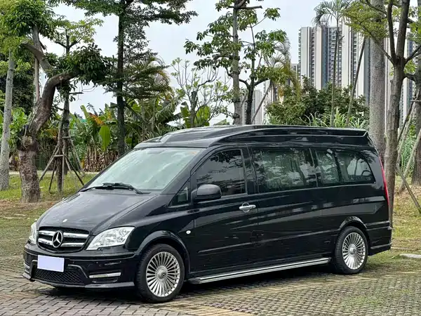 Mercedes-Benz Vito 2013