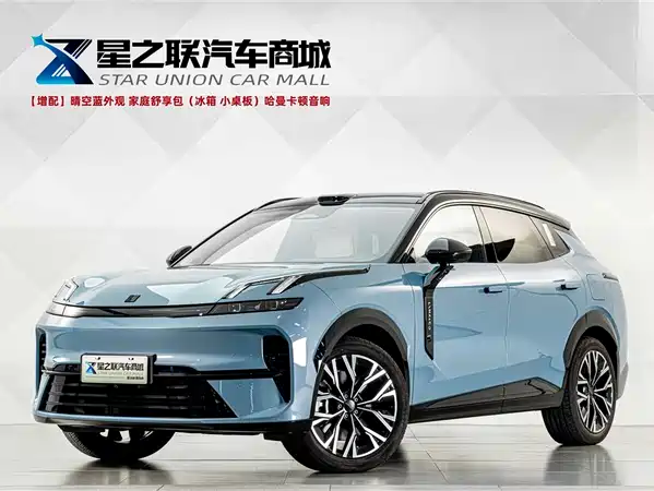 Lynk & Co 08 EM-P 2025