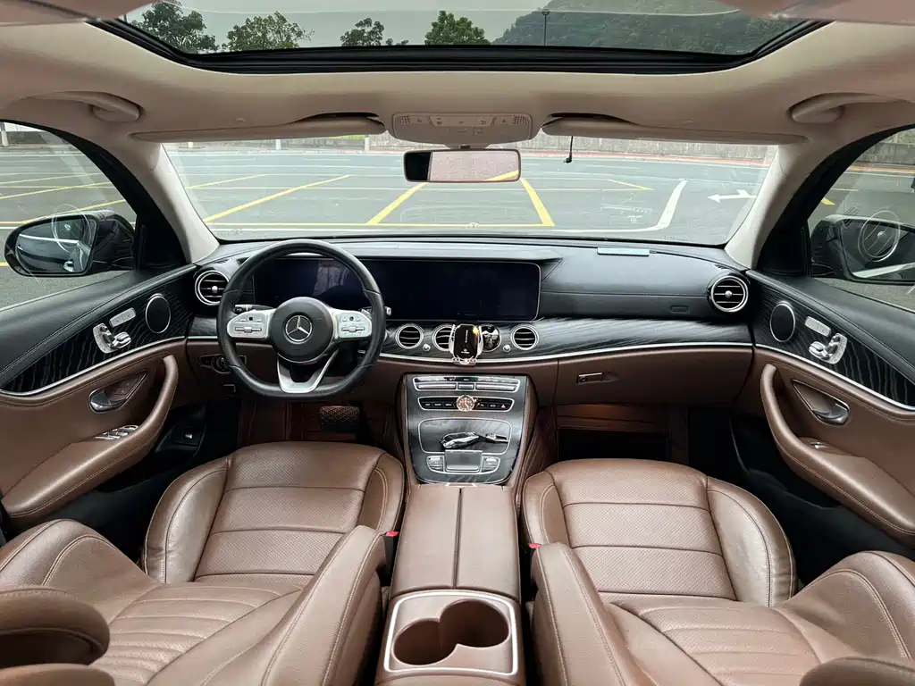 Mercedes-Benz E-Class 2019 — фото 9