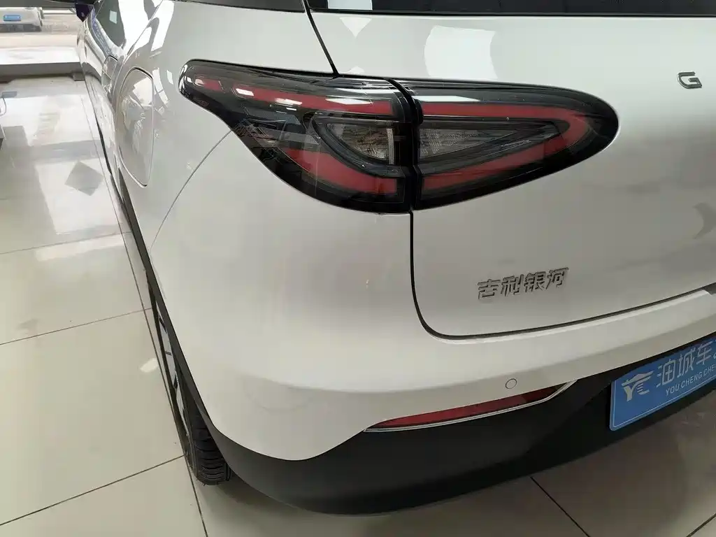 Geely Galaxy Starwish 2026 — фото 18