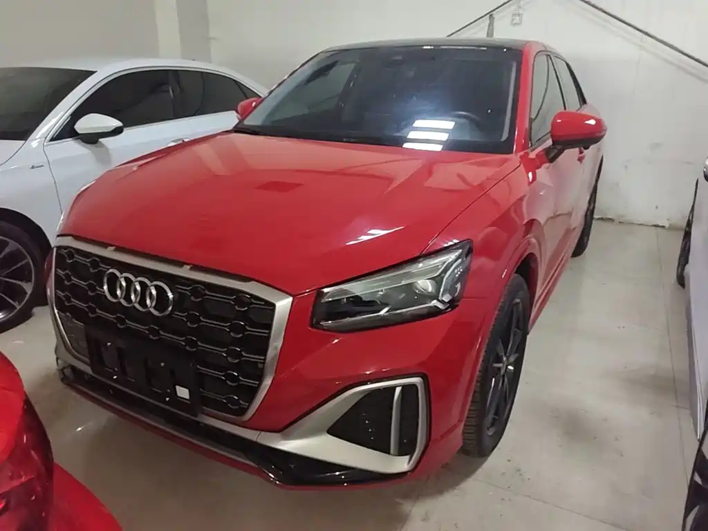 Audi Q2L 2023