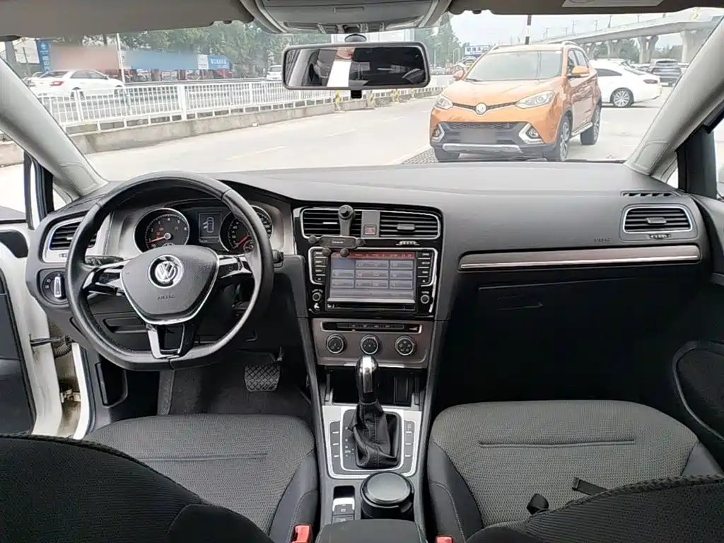 Volkswagen Golf 2015 — фото 10