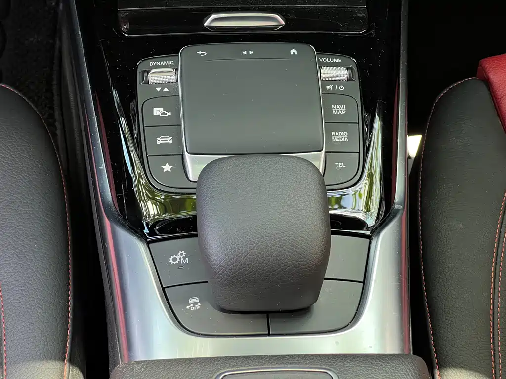 Mercedes-Benz A-Class AMG 2023 — фото 18