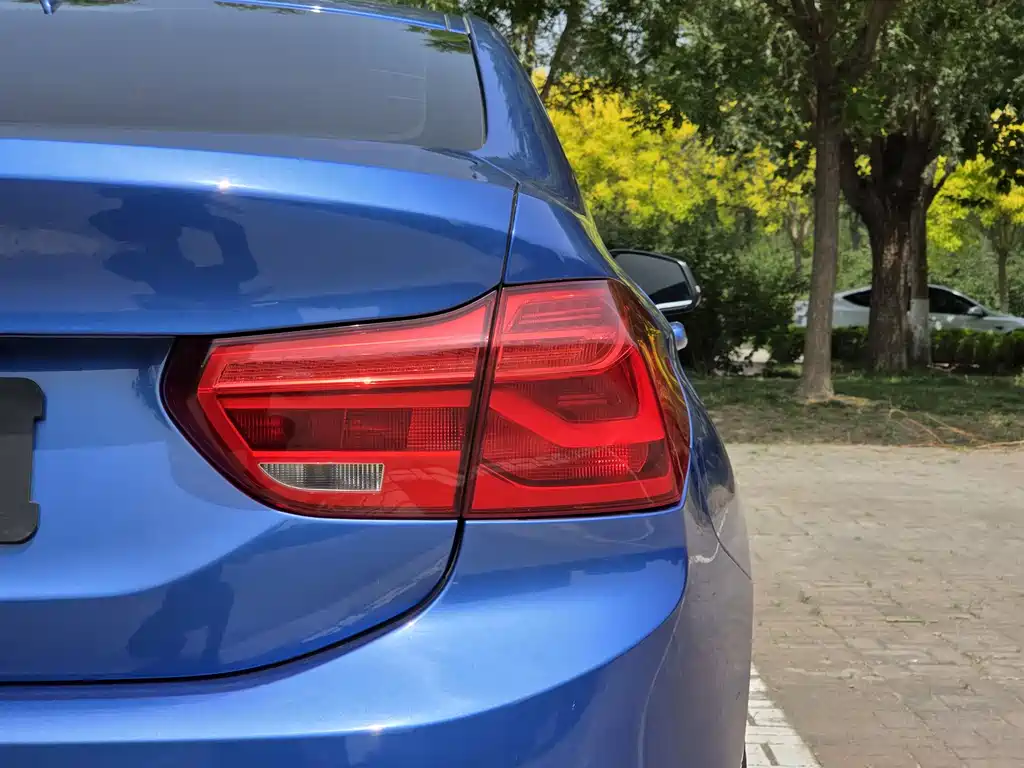 BMW 1 Series 2017 — фото 21