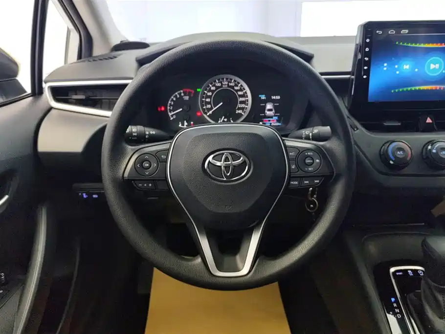 Toyota Corolla 2020 — фото 15