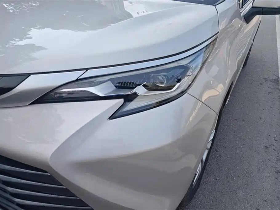 Toyota Sienna 2022
