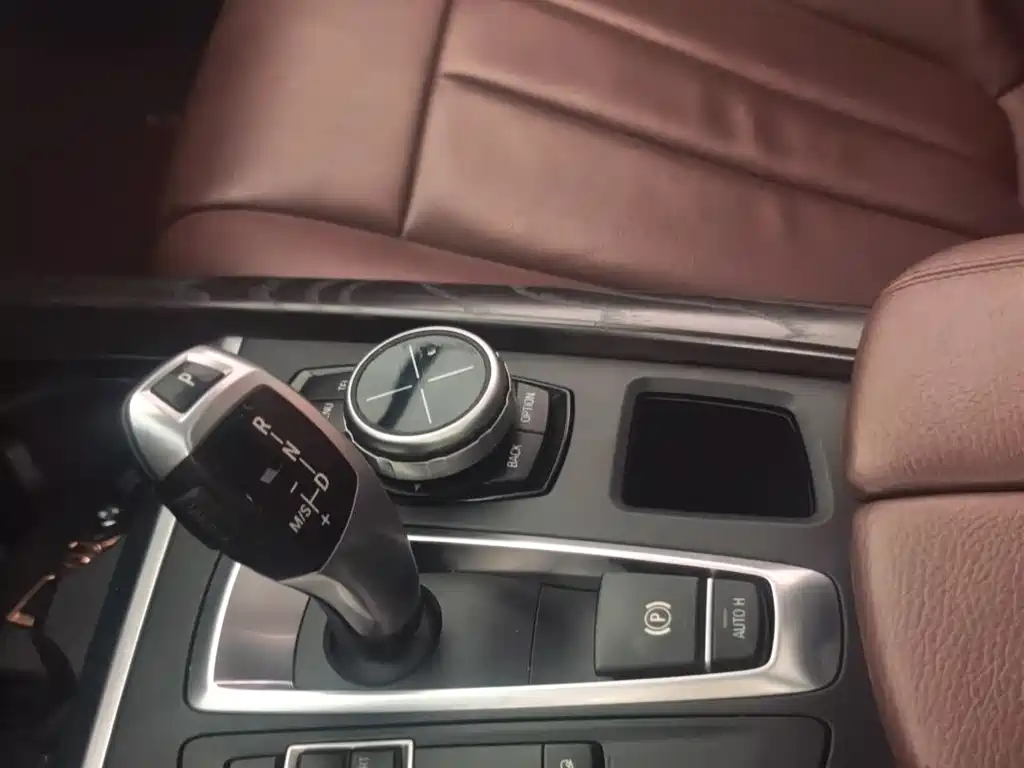 BMW X5 2017 — фото 16