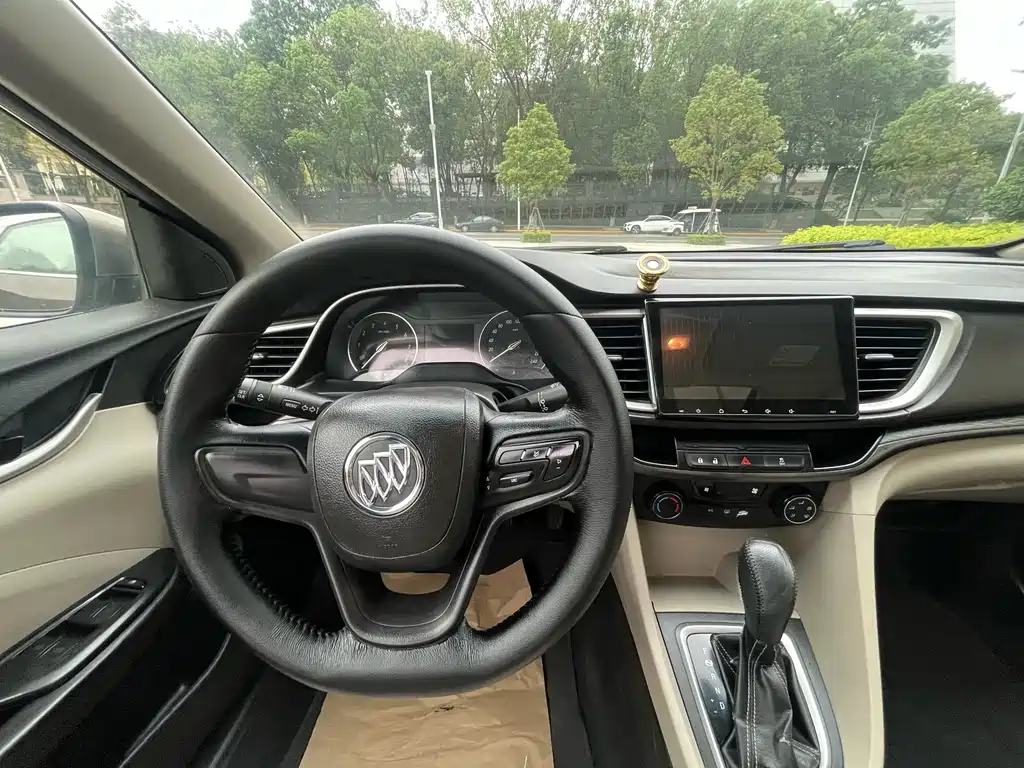 Buick Excelle 2017 — фото 9
