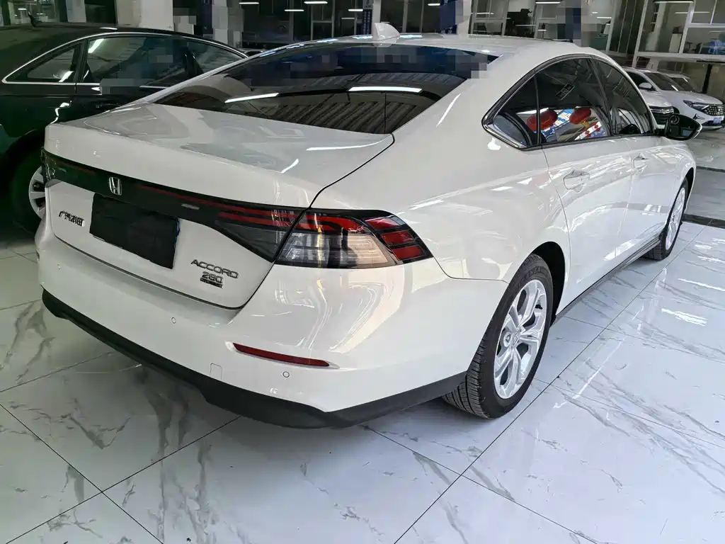 Honda Accord 2024 — фото 6