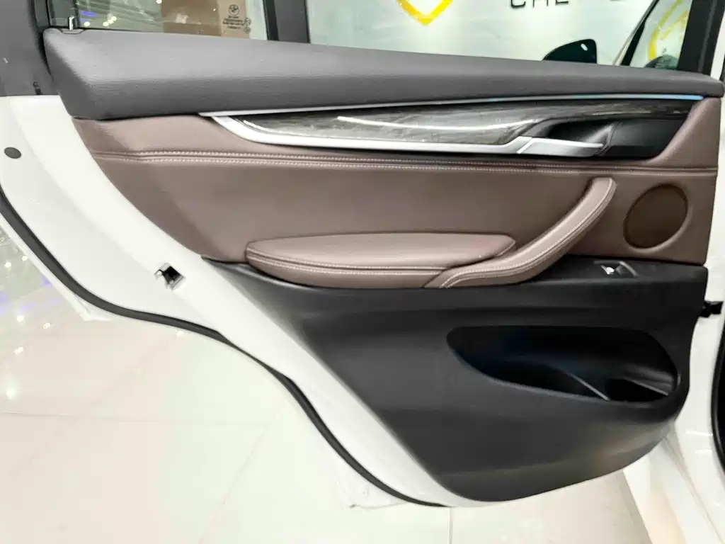 BMW X5 2018 — фото 10