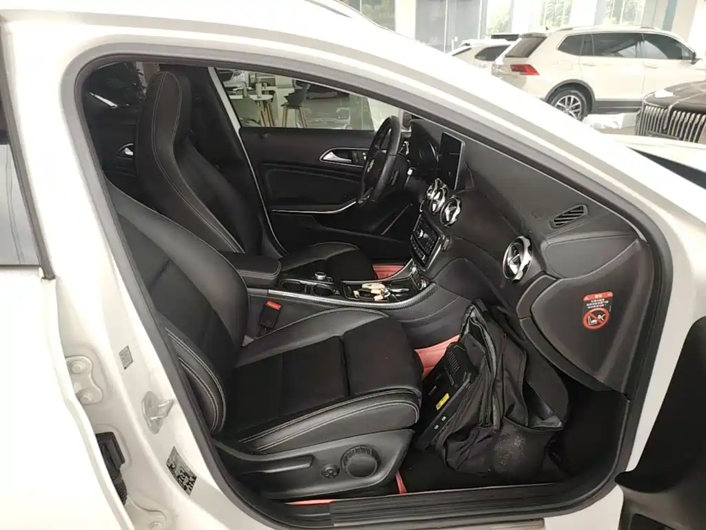 Mercedes-Benz GLA 2017 — фото 25