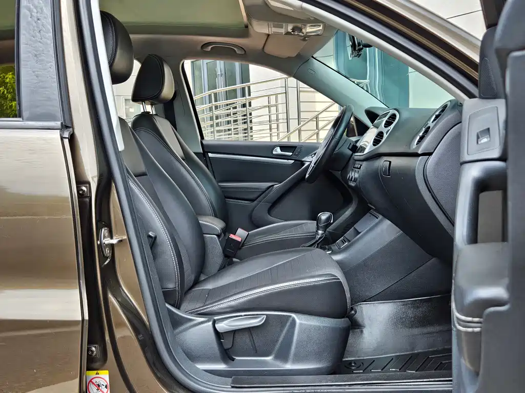 Volkswagen Tiguan 2016 — фото 12