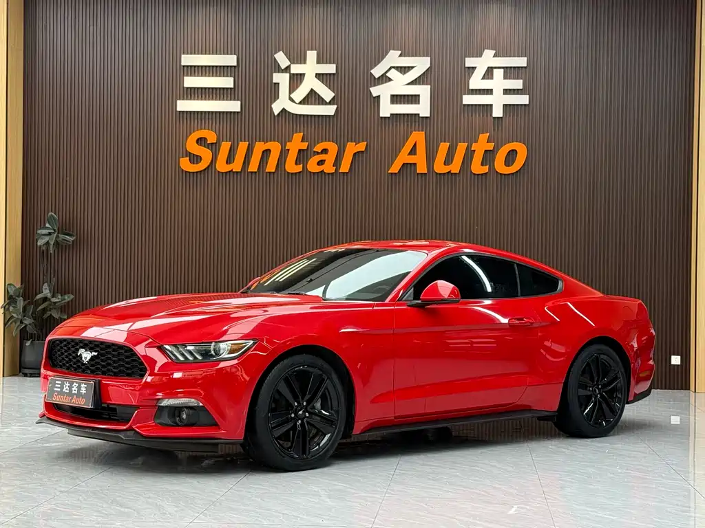 Ford Mustang 2015 — фото 1