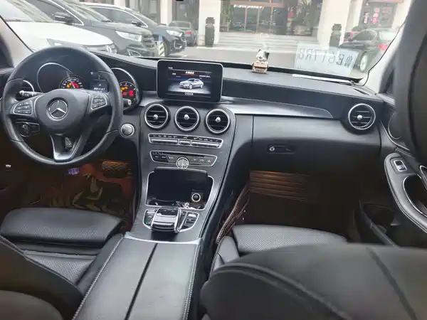 Mercedes-Benz C-Class 2017