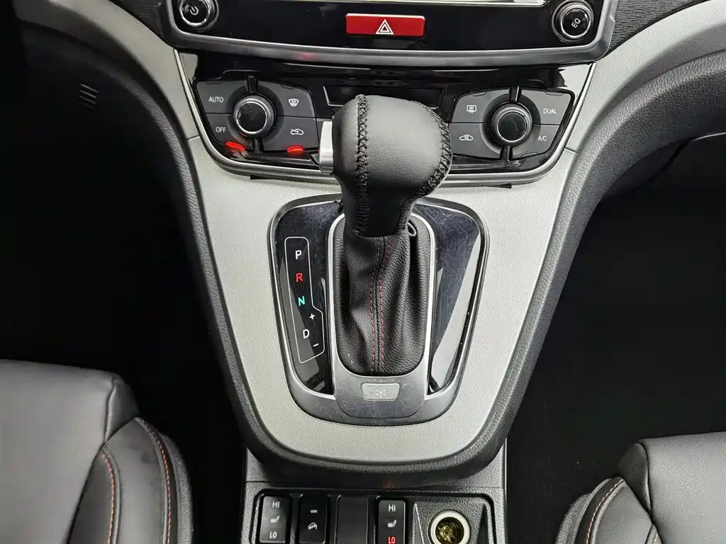 Haval H6 2015 — фото 13