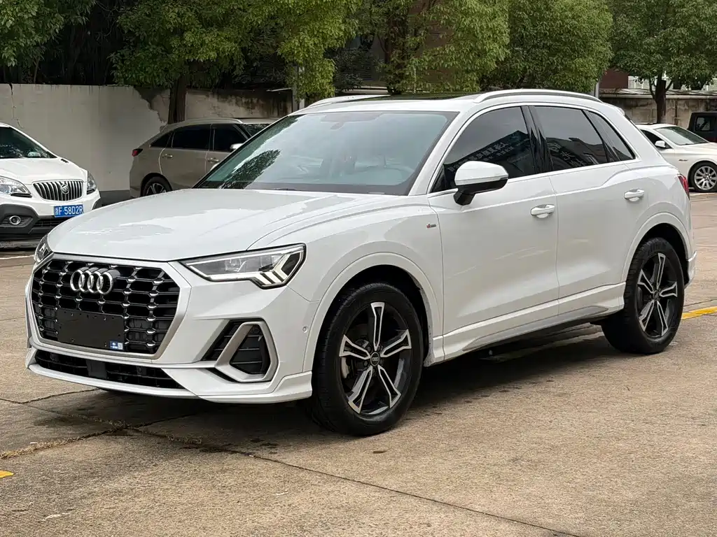 Audi Q3 2022
