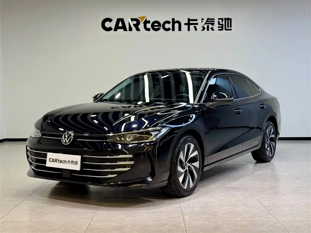 Volkswagen Passat 2025 — фото 1