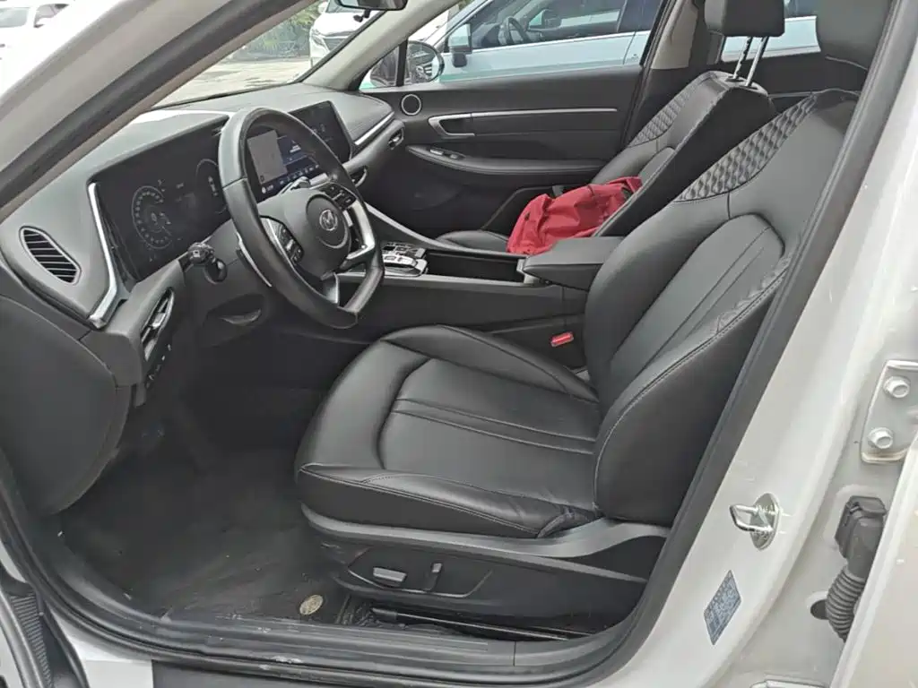Hyundai Sonata 2021 — фото 15