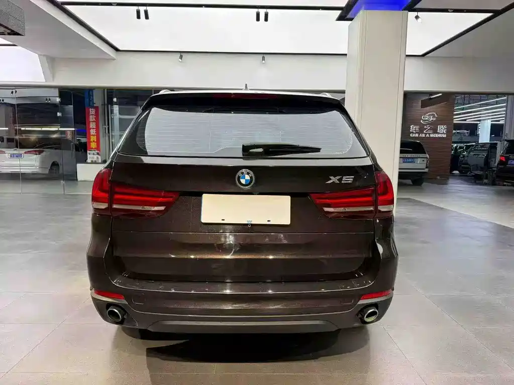 BMW X5 2017 — фото 8