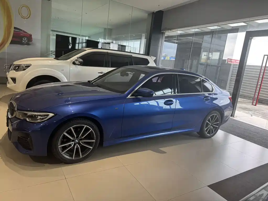BMW 3 Series 2021