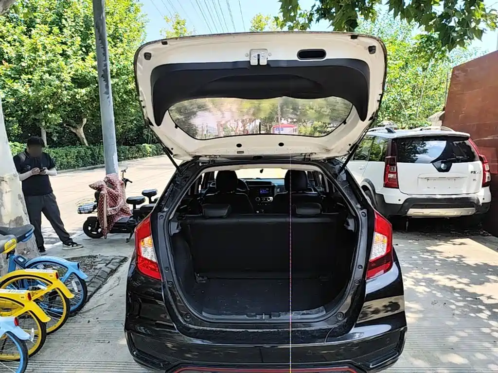Honda Fit 2018 — фото 19
