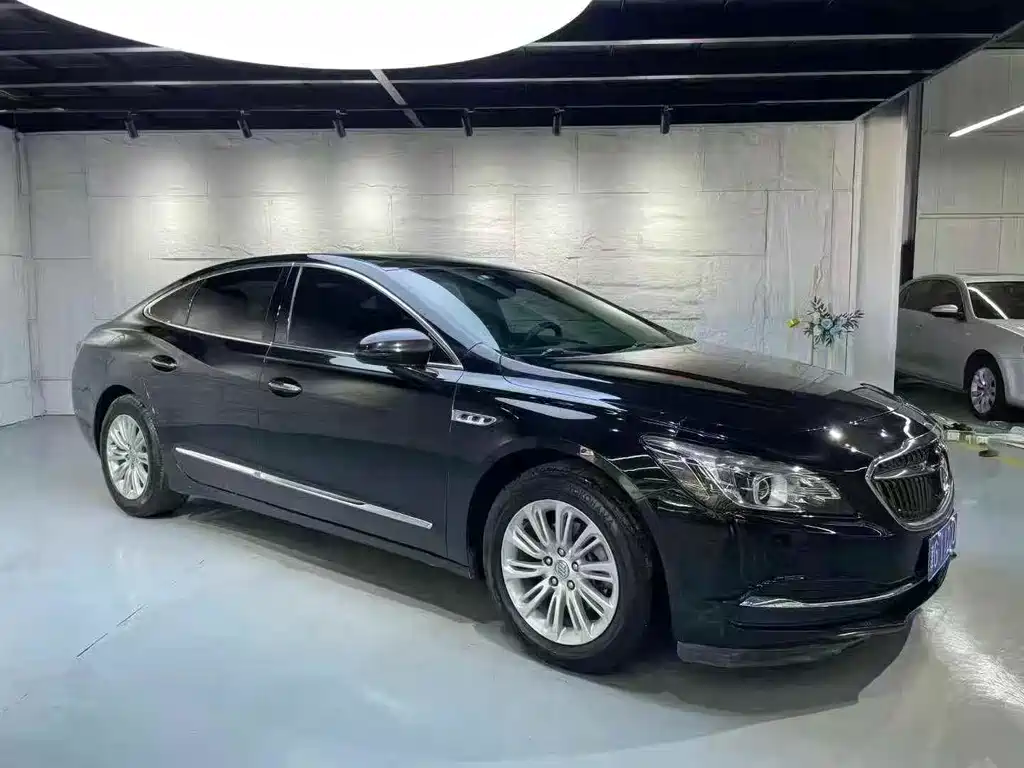 Buick LaCrosse 2017 — фото 3