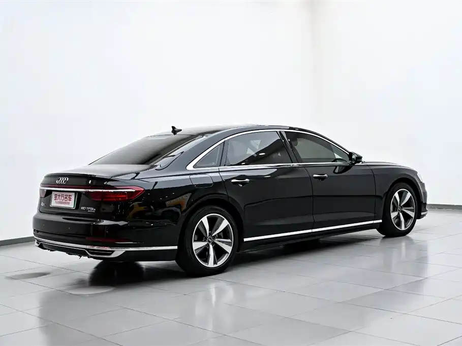 Audi A8 New Energy 2022 — фото 7