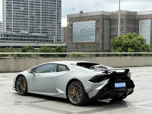 Lamborghini Huracan 2019