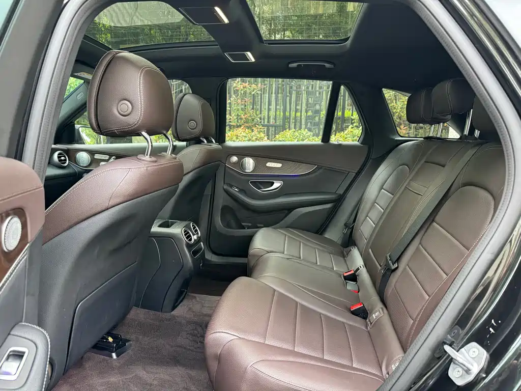 Mercedes-Benz GLC 2019 — фото 16