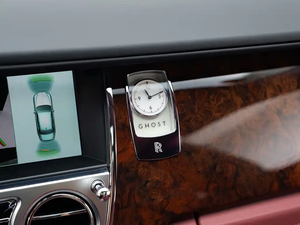 Rolls-Royce Ghost 2014 — фото 16