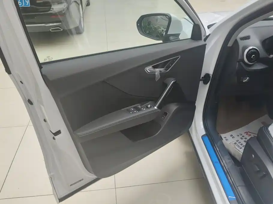 Audi Q2L 2026