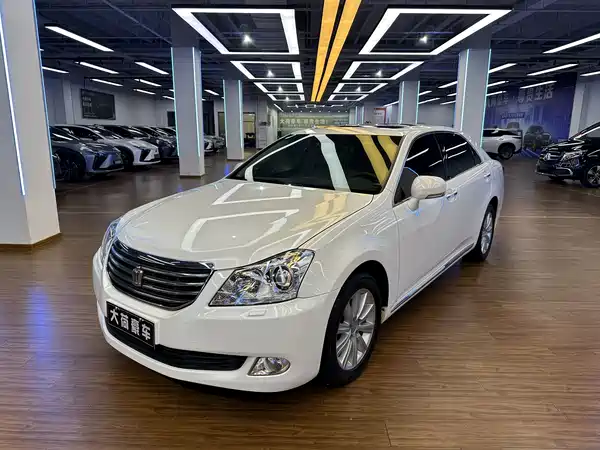 Toyota Crown 2010