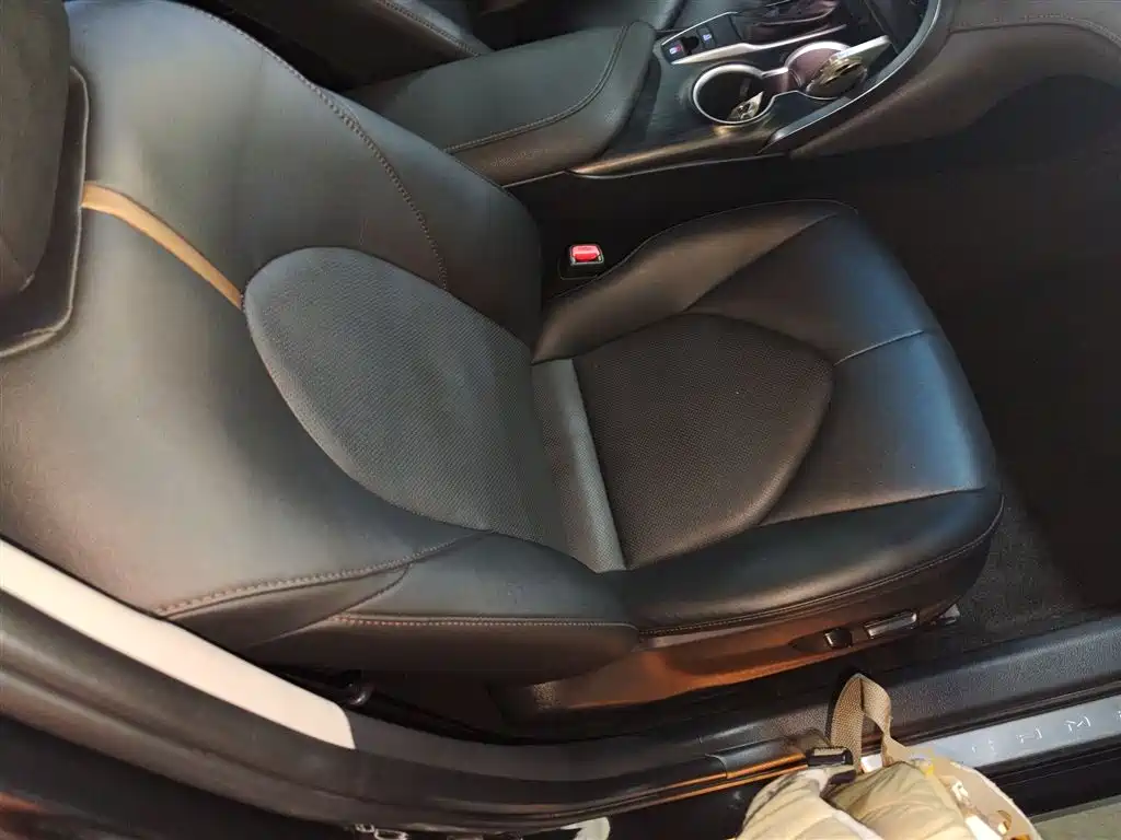 Toyota Camry 2023 — фото 20
