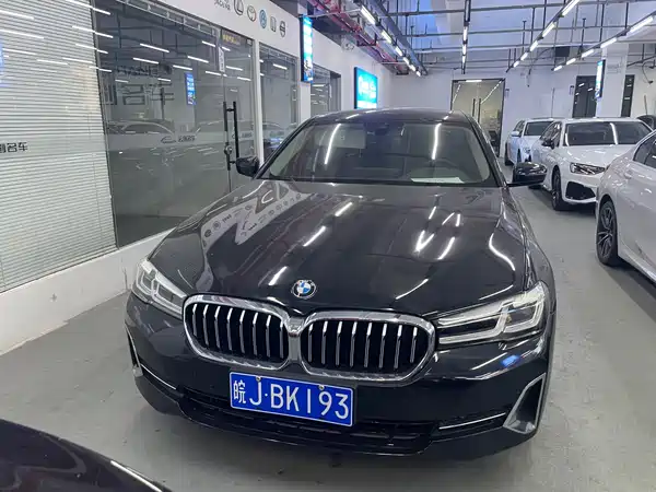 BMW 5 Series 2021