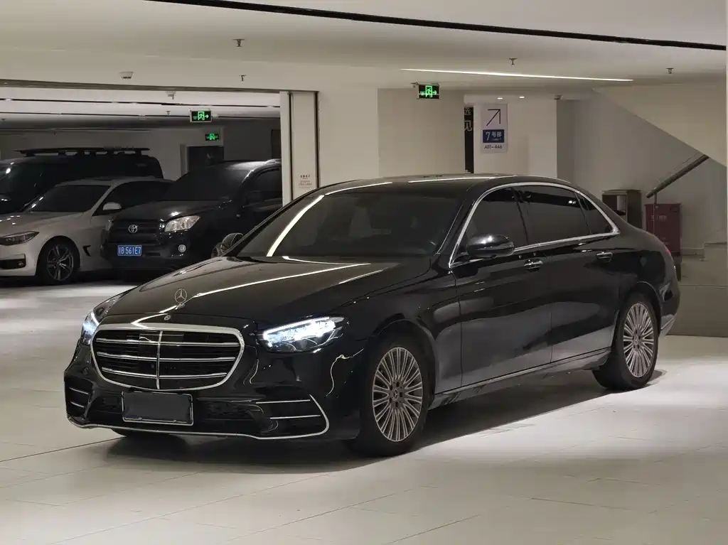 Mercedes-Benz E-Class 2021