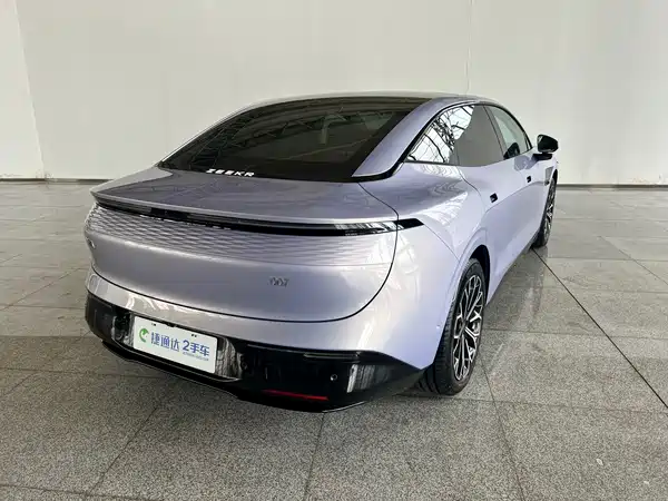 Zeekr 007 2025