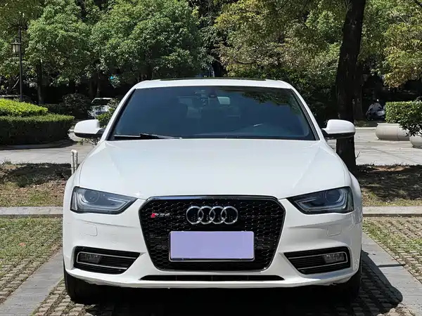 Audi A4L 2013