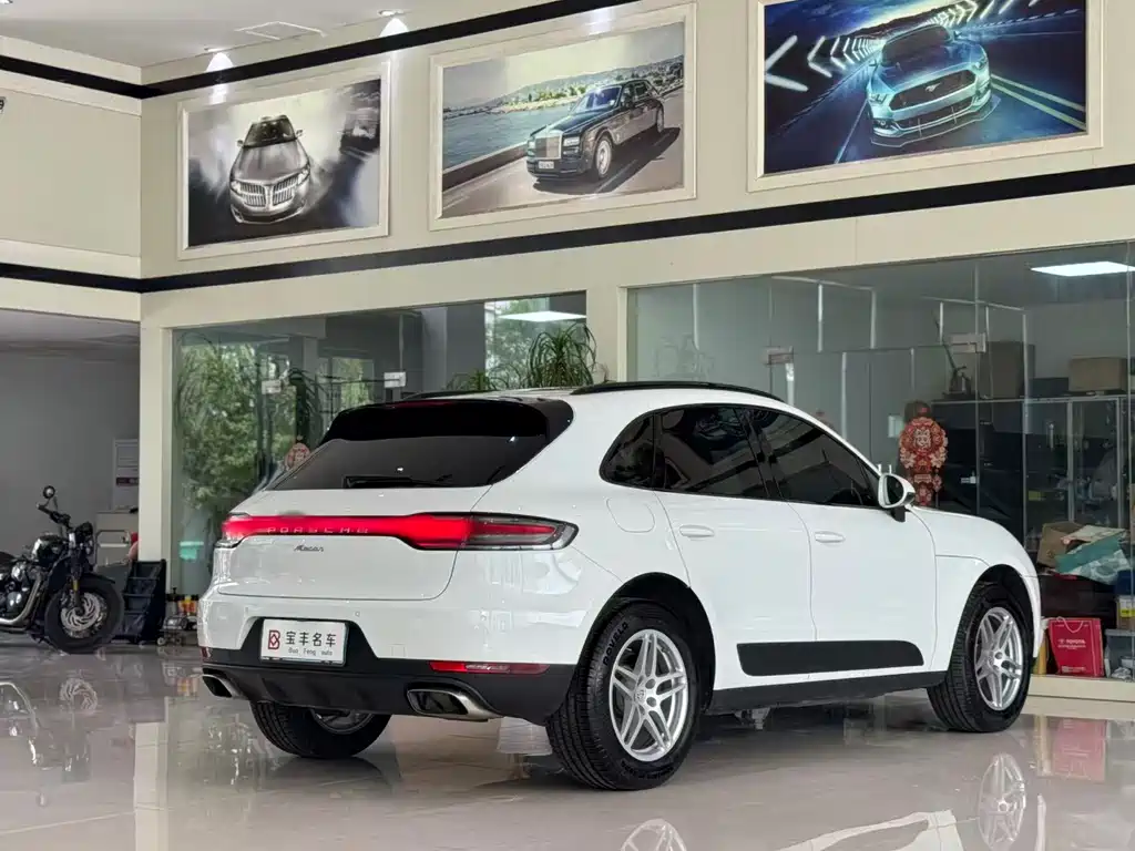 Porsche Macan 2020 — фото 9