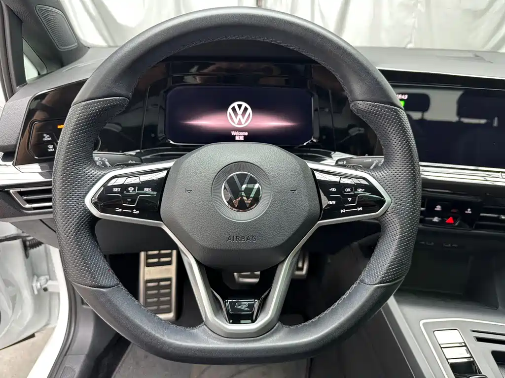 Volkswagen Golf 2022