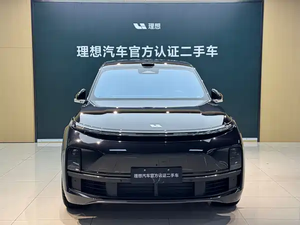 Li Auto L8 2025