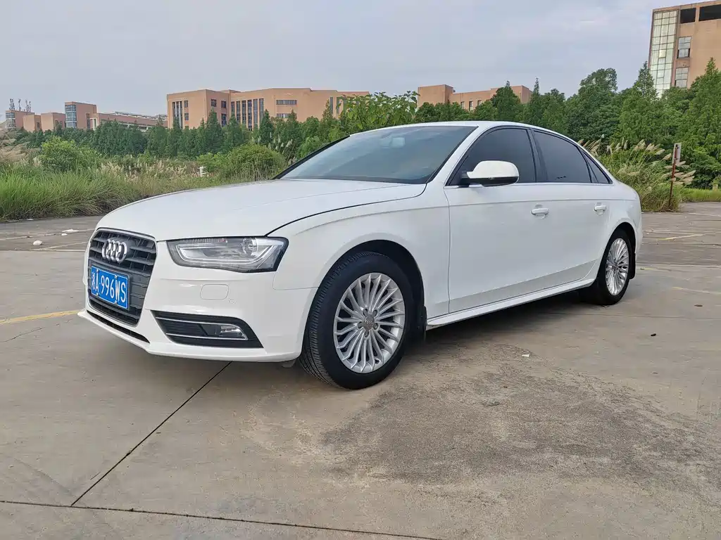 Audi A4L 2014